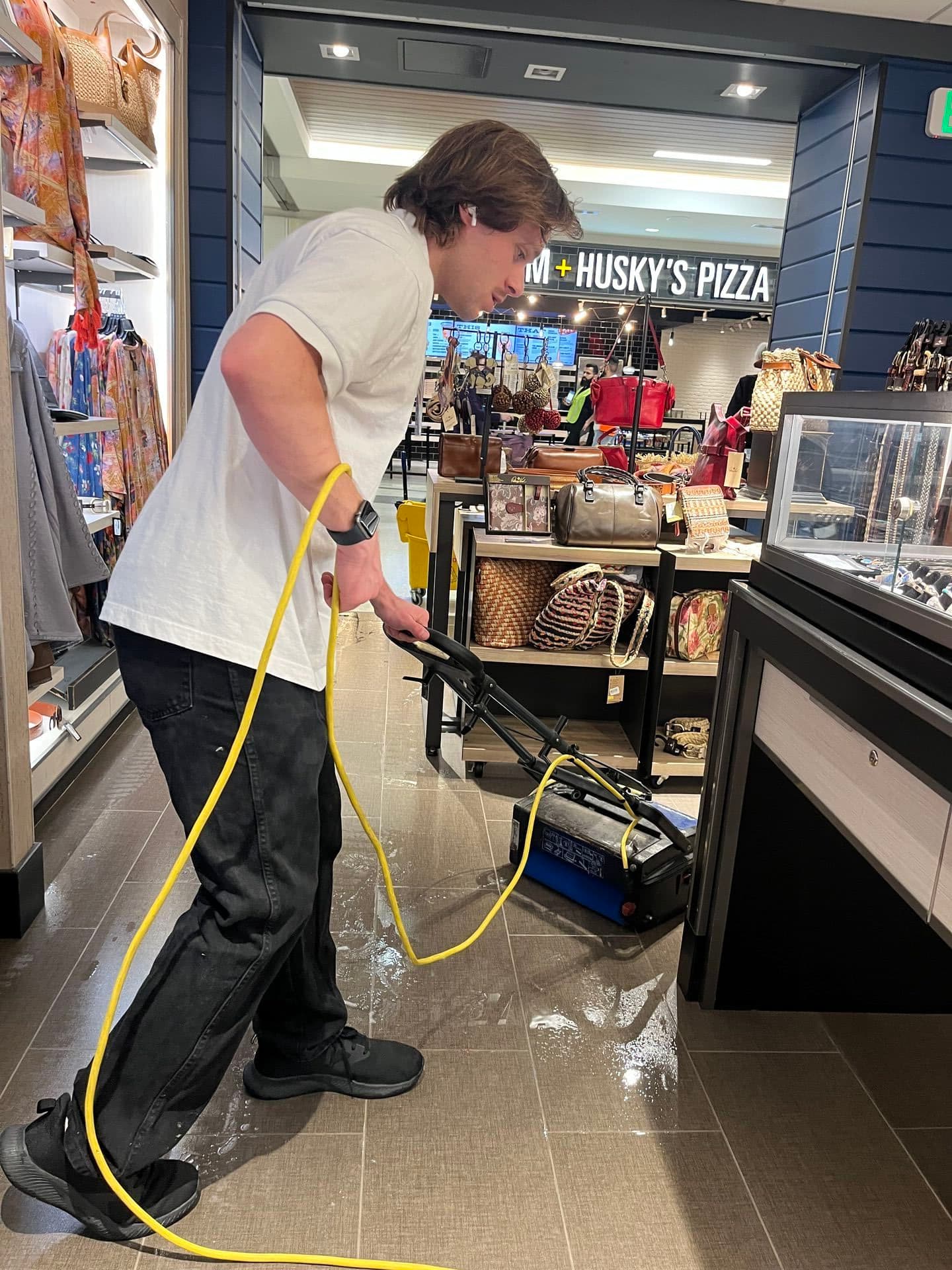 BNA Airport · Floor extraction