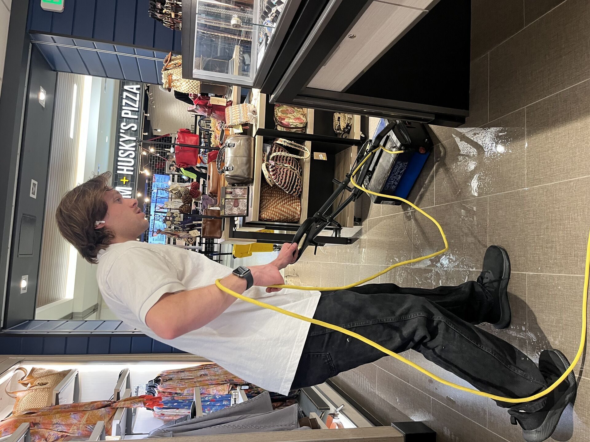 BNA Airport · Floor extraction